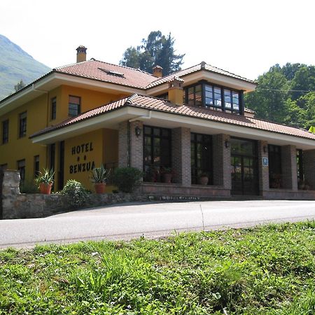 Hotel Benzua Villanueva de Ardisana Exterior foto